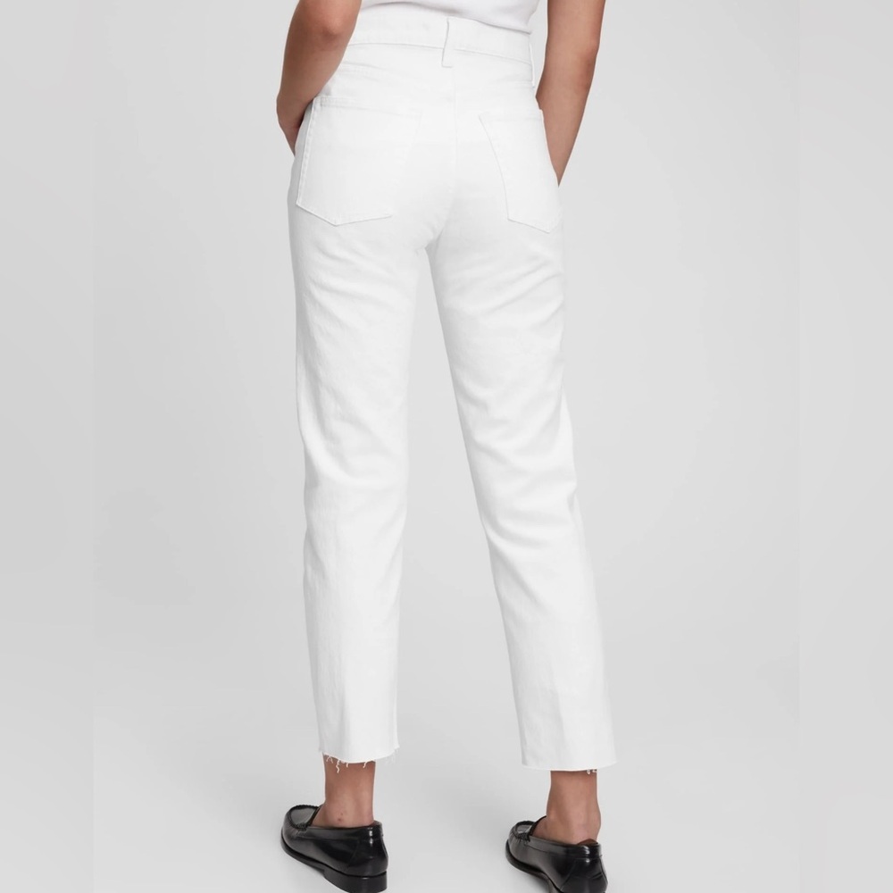 NWT GAP Women's high rise cheeky straight Jeans in optic white size 27/4 tall - Picture 2 of 10